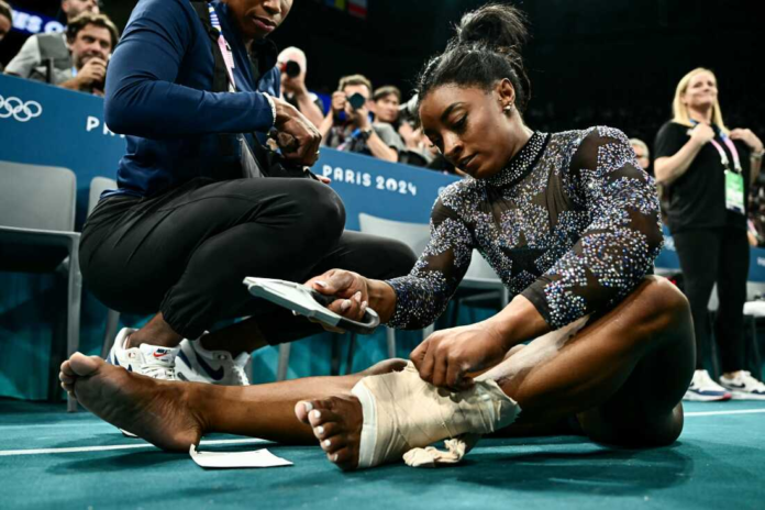 Simone Biles with her Husband